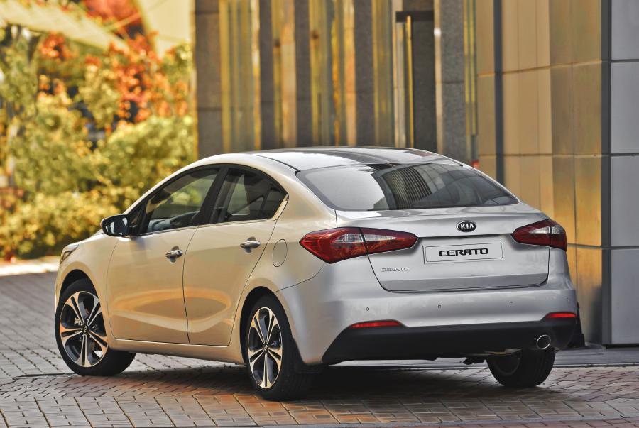  Kia Cerato 2013 года  (фото 8 из 9)